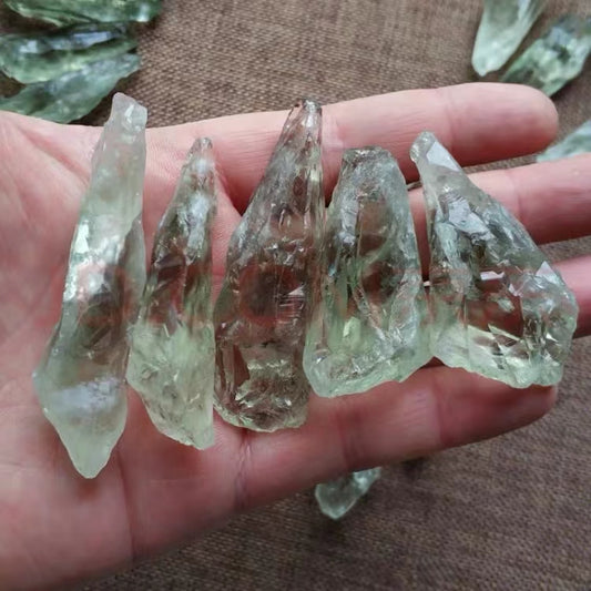 Natural Quartz Stone Raw Green Crystal