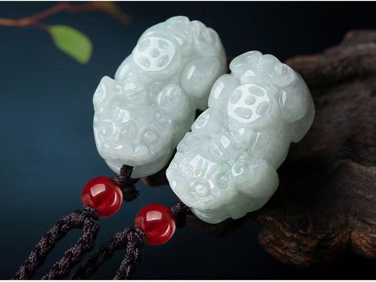 Lucky Chinese Pixiu pendant in grade A natural jade Piyao